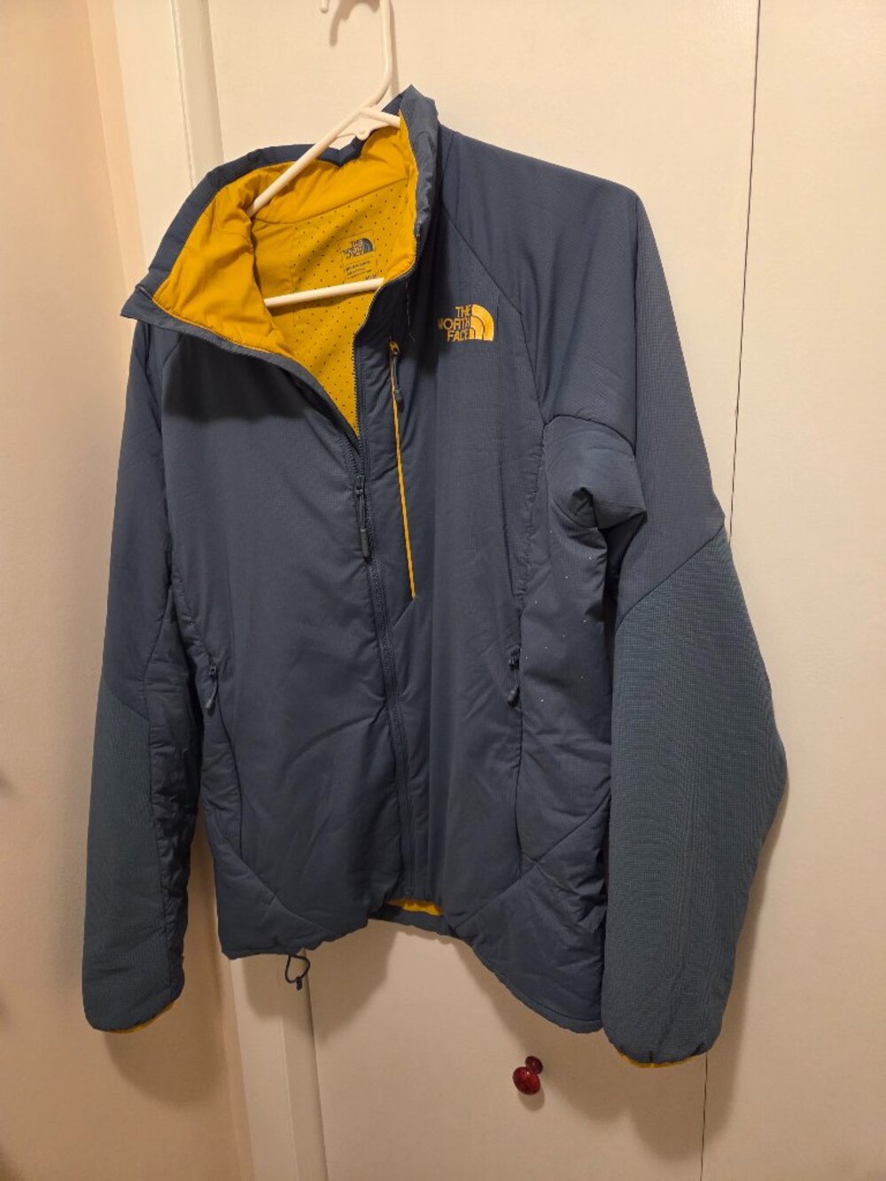 The North Face Men's Insulated Ventrix Jacket, Color Conquer Blue/Yellow, Size L